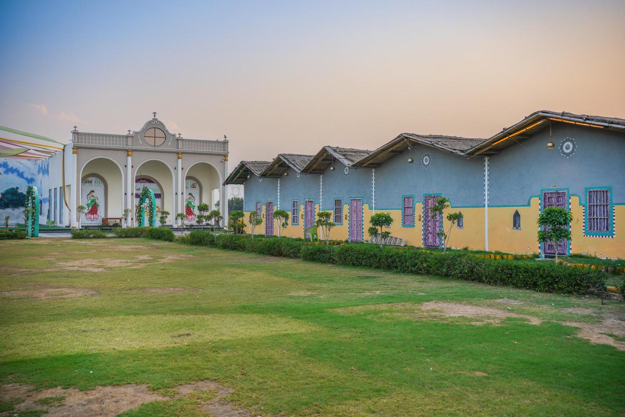 Royal Delight Resort Madina エクステリア 写真