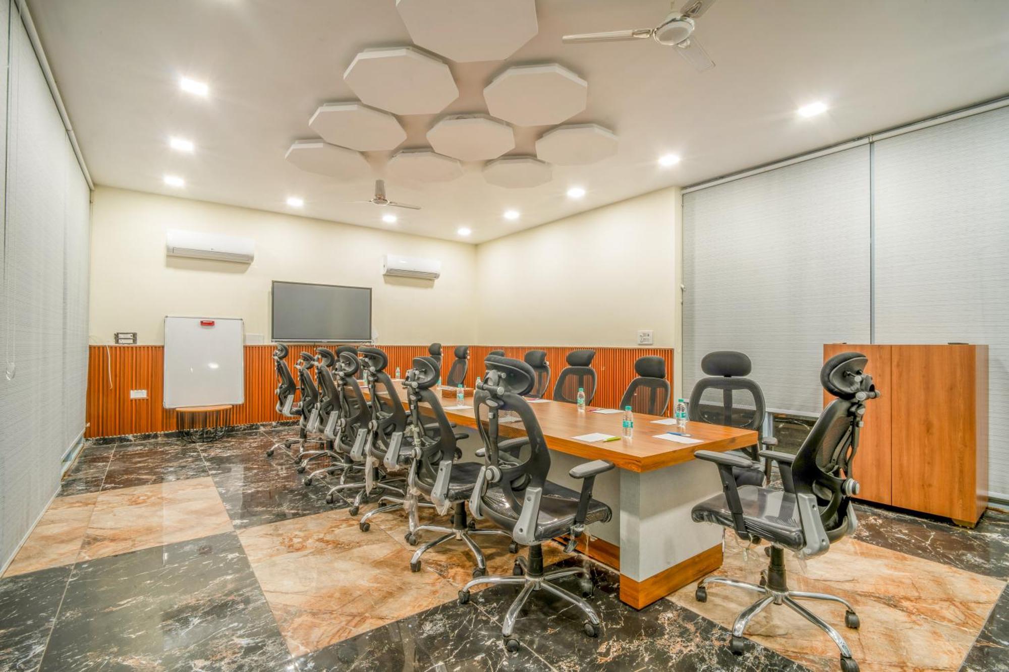 Royal Delight Resort Madina エクステリア 写真